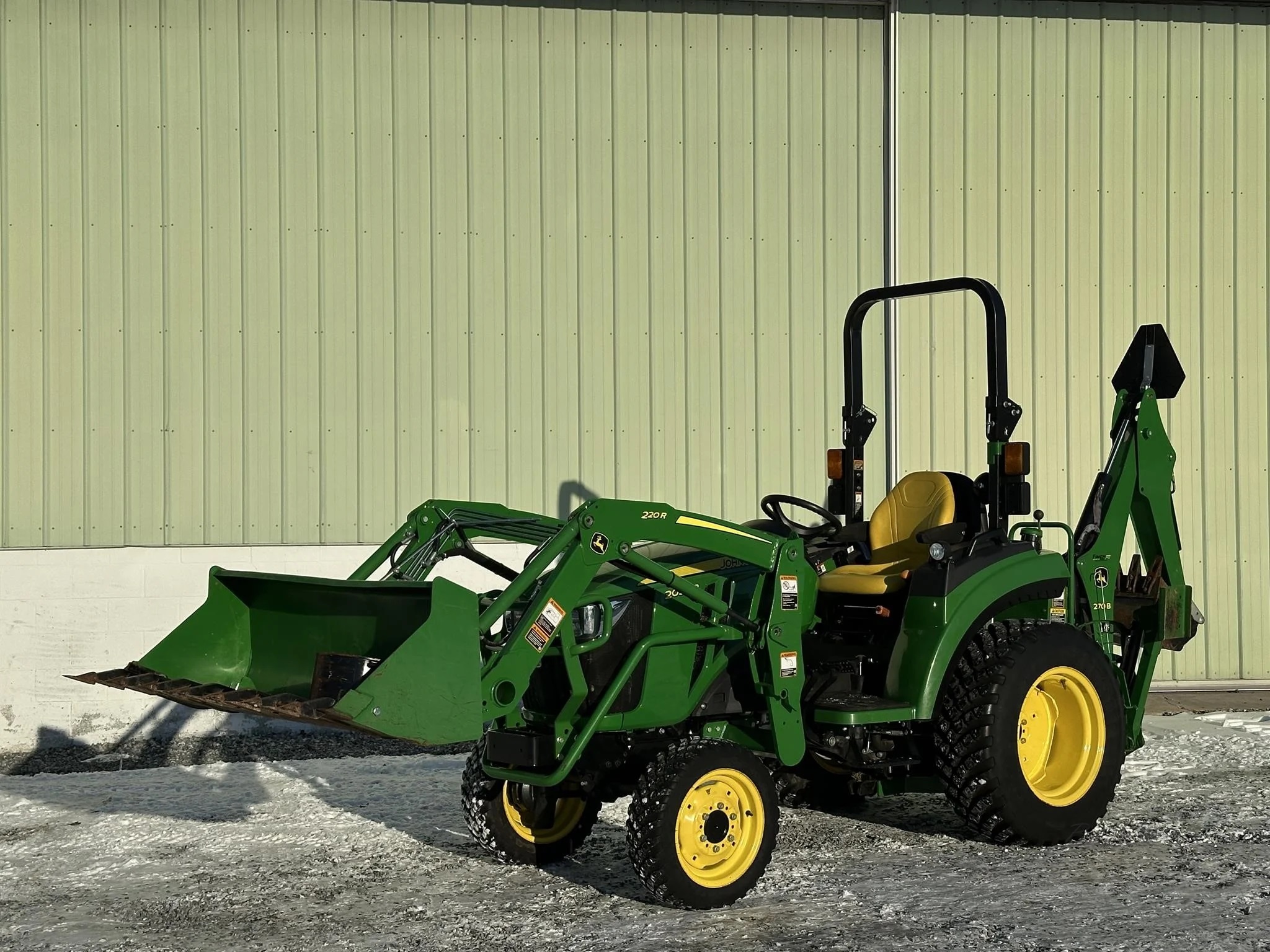 2019 John Deere 2038R