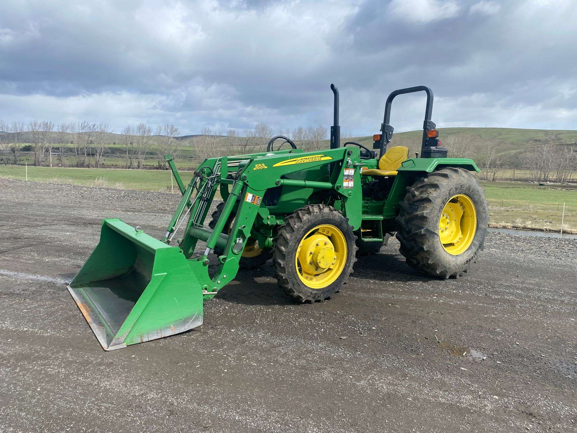 2012 John Deere 5065E