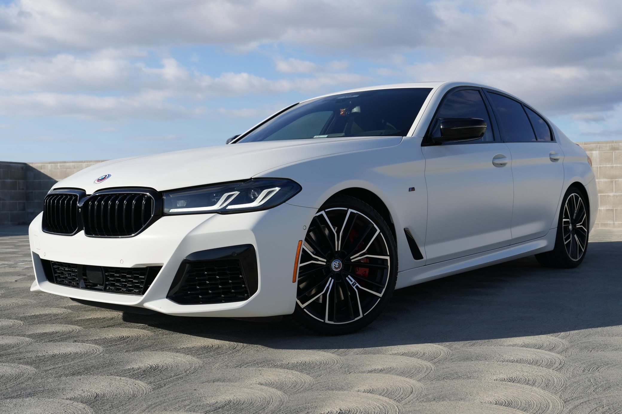 2023 BMW M550i xDrive